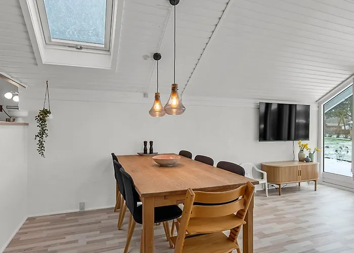 Holiday home Hielm - 490m From The Sea By Interhome Tranekaer