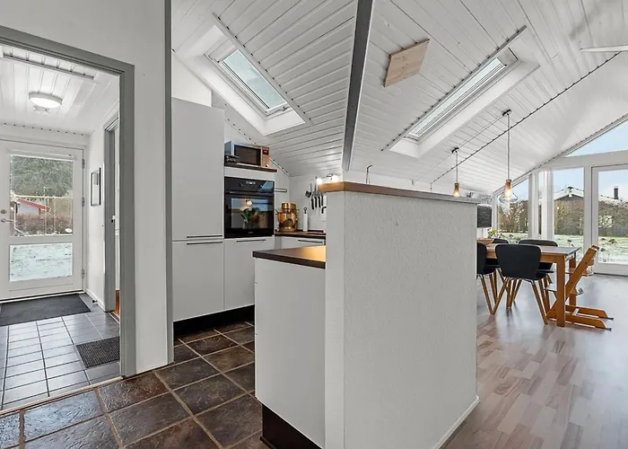 Hielm - 490m From The Sea By Interhome